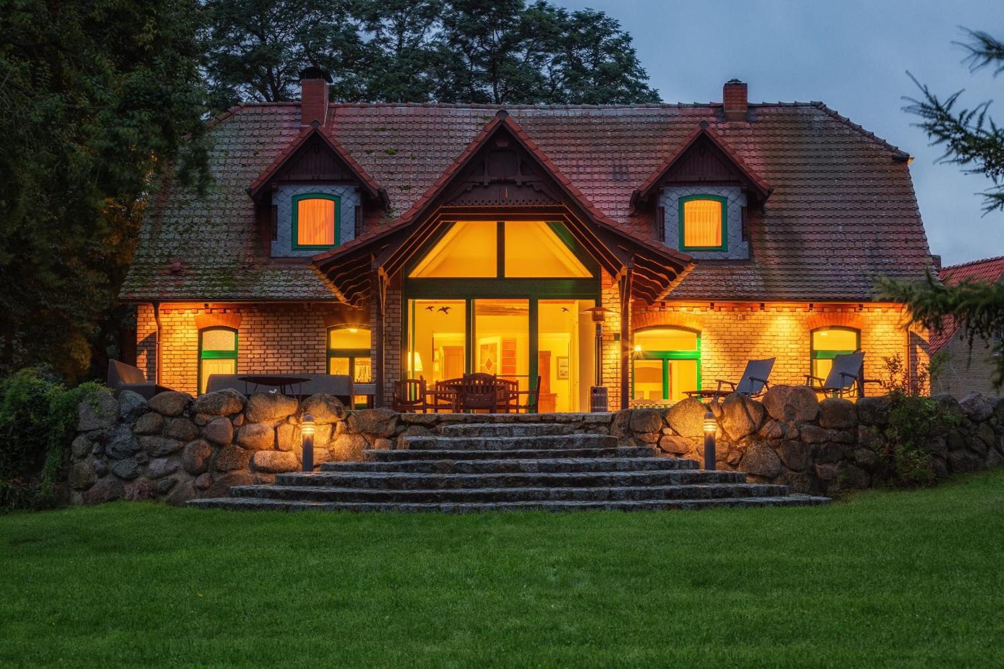 J1 Idyllisches Ferienhaus Mit Seeblick Julchendorf Exterior photo
