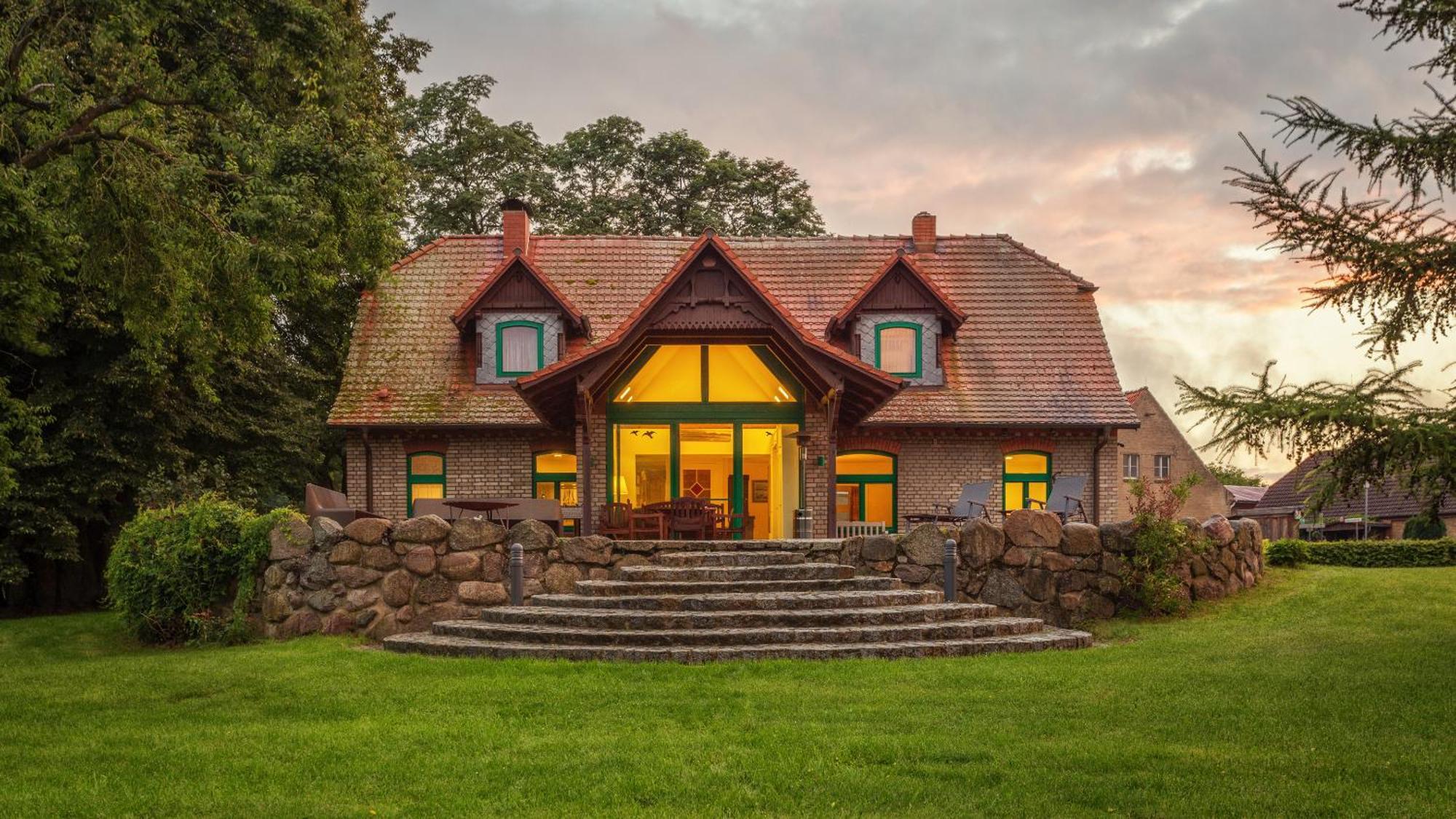 J1 Idyllisches Ferienhaus Mit Seeblick Julchendorf Exterior photo