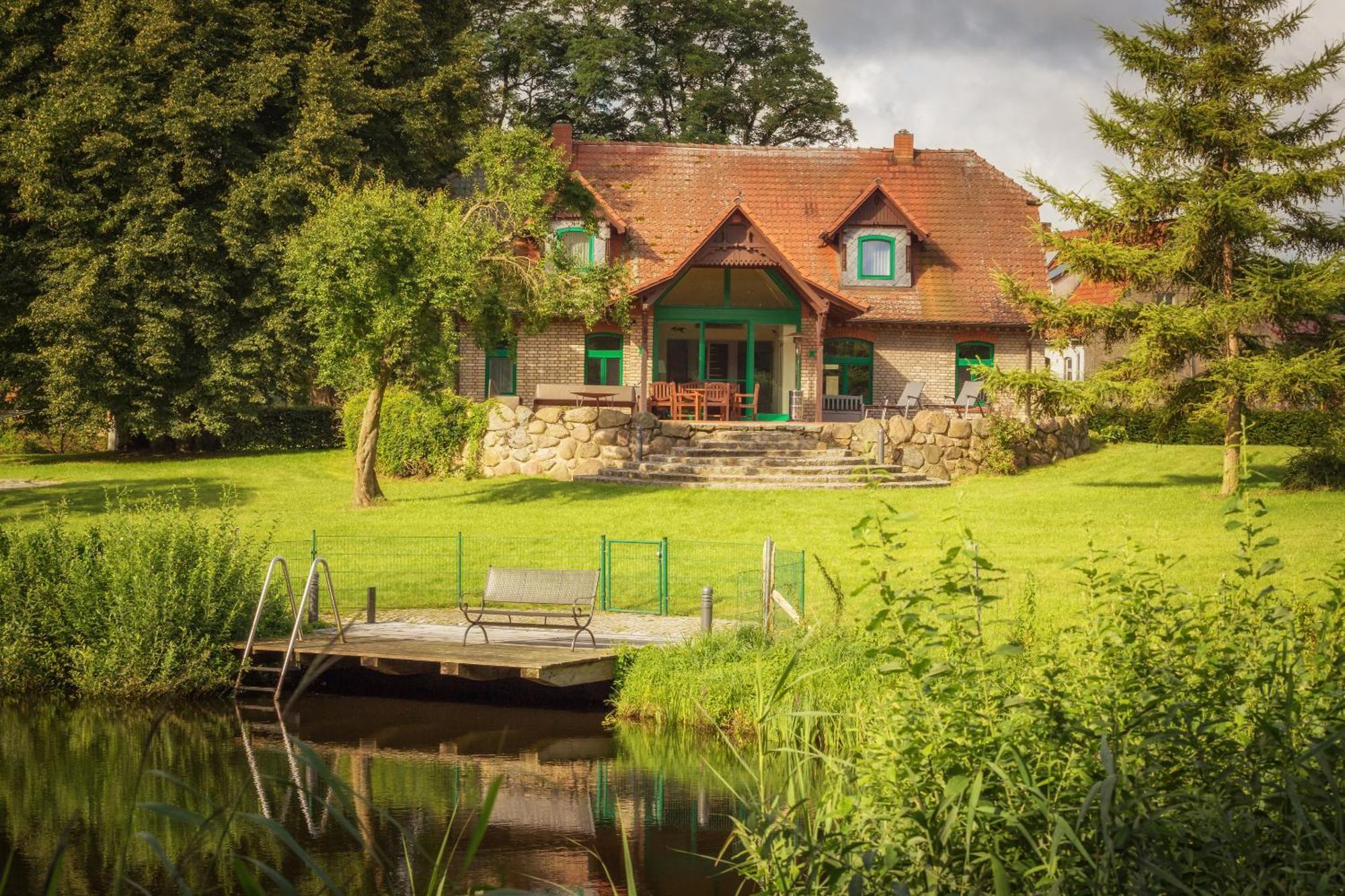 J1 Idyllisches Ferienhaus Mit Seeblick Julchendorf Exterior photo